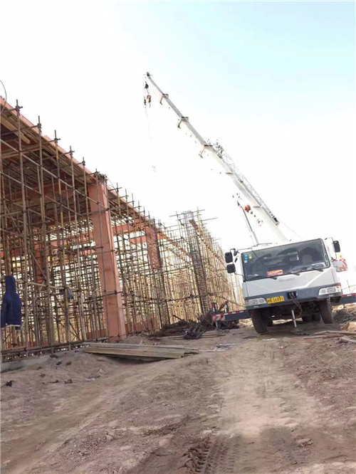 滨湖区25 吨、50 吨吊车怎么选？多大重量 / 半径适合对应车型？